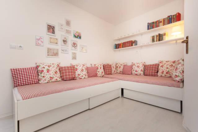 Vintage Apartment Rovinj Old Town Luaran gambar